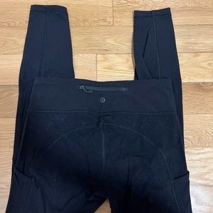 Lululemon leggings with pockets